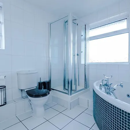 North Leeds 3 Bedroom House *