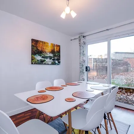North Leeds 3 Bedroom House *